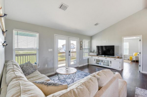 Near Beach Access Galveston Home with Grill and Patio